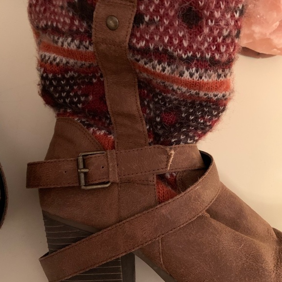 Candies Womens Mid Calf Brown Boots Tribal Pattern size 8 medium - Picture 5 of 8